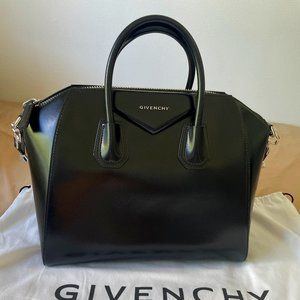 Givenchy Antigona medium bag